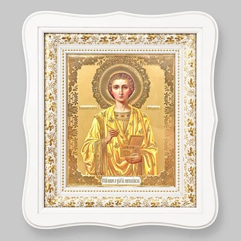 Ікона Пантелеймон святий великомученик і цілитель, обличчя 15х18 см, у білому фігурному дерев'яному кіоті, тип 3, 10733