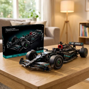 Конструктор Technic Mercedes-AMG F1 W14 E Performance, болид Формула 1, 1642 детали