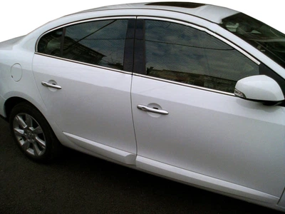 Молдинг скла Renault Fluence 2010- верхні 4шт на авто АМ0037272