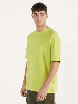 Футболка Bershka 2373/880/520 чоловіча салатового кольору розмір S з коротким рукавом та круглим вирізом горловини