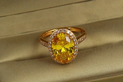 Кольцо Xuping Jewelry малинки с желтым камнем 1,7 см р 16 золотистое