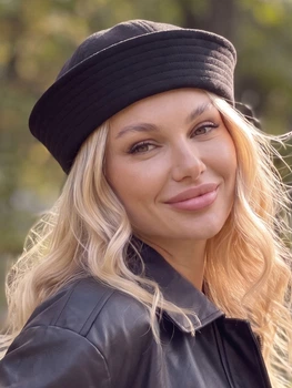 Шапка морячка Cashmere з кашеміру з відворотом чорна