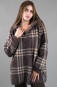Женская кофта из альпаки коричневая в клетку с капюшоном one size (2631272)