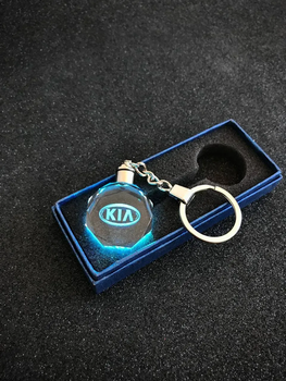 Брелок автомобильный на ключе с логотипом KIA с подсветкой
