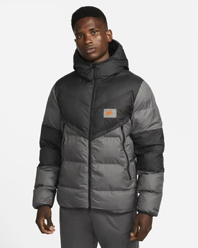 Куртка чоловіча Nike Sportswear Storm-Fit Windrunner S Сірий DX2040-010