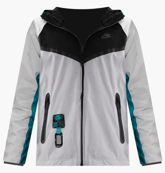 Вітровка чоловіча Nike Tech Windrunner White L Білий IB8956-010
