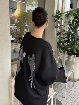 Женский лонгслив черный со стразами на спине в форме крыльев SWEET ANGEL Oversize (404110)