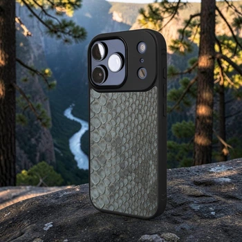 Накладка SkinBacker Mini Python Scales для Apple iPhone 17 Pro Серый (80713)