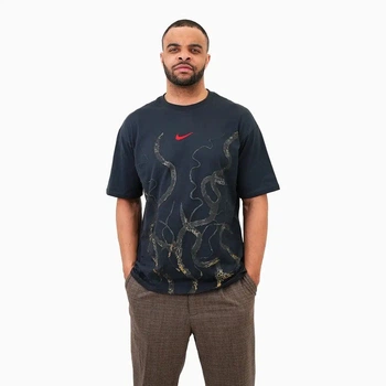 Футболка чоловіча Nike Men's Sportswear Stranger Things M Синій IX2205-045