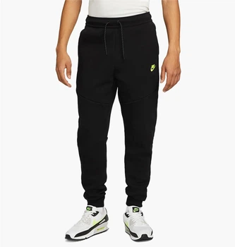 Брюки чоловічі Nike Sportswear Tech Fleece Pants S Чорний DV0538-010