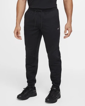 Брюки мужские Nike M Nk Tf Rpl Thrma Sphr Wnt Jgr M Чорний FZ1109-010