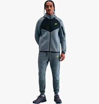 Брюки чоловічі Nike Tech Grey XS Сірий IH4303-065
