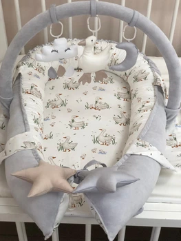 Кокон гнездышко для новорожденных Carus Textile гуси 70*35 серый