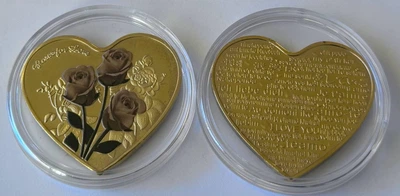 Кохання, Любов, Love. Сувенірна монета в формі серця (Жовтий) в золоті