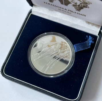 Зимові олімпійські ігри в Турині 10 гривень 2006 рік 1 унція срібла 31,1 грам Срібло