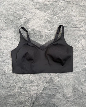 Гладкий безшовний бюстгальтер-мінімайзер Thirdlove 24/7 Classic Smooth Wireless Minimizer Bra - 75F - Чорний