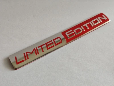 Металлическая 3D наклейка шильдик "Limited Edition" 10.6х1.1 см — алюминиевая эмблема на авто, салон, багажник, мотоцикл, скутер и велосипед (Серебристо-красный), 1 шт