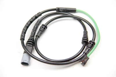Датчик передних тормозных колодок BMW E70, E71, F15, F16 07-, HELLA PAGID (8DK355251731)