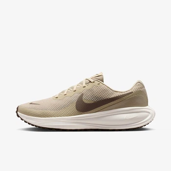 Кросівки чоловічі Nike Revolution 8 43 Коричневий HJ9198-200
