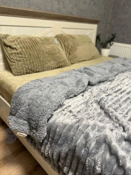 Теплый велюровый плед-покрывало Шарпей на овчинке полуторного размера 160x220 (серый) (WOOLL434)