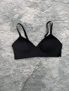 Безшовний бюстальтер без кісточок ThirdLove Wireless Bra Розмір: M - 75B, 75B1/2, 75C, 75C1/2, 80A, 80A1/2 - Чорний