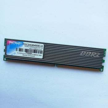 Игровая оперативная память Patriot DDR2 2Gb 800MHz PC2 6400U CL5 (PDC24G6400ELK) Б/У