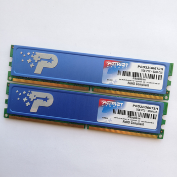 Комплект оперативной памяти Patriot DDR2 4Gb (2Gb+2Gb) 667MHz PC2 5300U CL5 (PSD22G6672H) Б/У