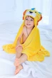 Дитячий рушник з капюшоном DREAM TOWELS ЛЕВ 76Х92 ЖОВТИЙ (DM-1002) - зображення 2