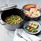 Кастрюля чугунная эмалированная Staub с крышкой 3.8 л 24 см графит 1102418 - изображение 6