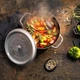 Кастрюля чугунная эмалированная Staub с крышкой 3.8 л 24 см графит 1102418 - изображение 7