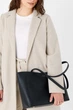 Женская черная сумка LEO TOTE Accessorize OS 190063 - изображение 2