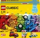 Конструктор LEGO Classic Кубики и колеса 442 детали (10715) - изображение 1