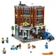 Zestaw klocków LEGO Creator Expert Garaż na rogu 2569 elementów (10264) - obraz 2