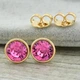 Сережки Xuping з кристалами Swarovski 21419 розмір 9х9 мм колір малиновий позолота 18К - зображення 2