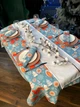 Скатерть водоотталкивающая новогодняя Delux Textil Лесные звери 140 х 110 см (367300) - изображение 3