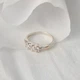 Серебряное кольцо с золотыми вставками Трио 17 р - изображение 2