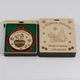 Елочная игрушка EkoDar Елочное украшение в коробочке с пожеланием 8 (01012059) - изображение 1