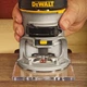 Фрезер окантовочный DeWALT D26200 - изображение 3
