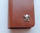 Ключница для авто KeyHolder PEUGEOT Коричневая - изображение 2