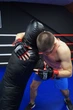 Рукавички для MMA PowerPlay 3058 чорно-червоні M - изображение 6
