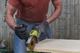 Кутова шліфувальна машина Ryobi RAG800-125G, 125 мм, 800 Вт, 12000 об/хв, 2,4 кг. (632384) - зображення 2