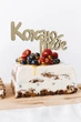 Топер фігурка на торт дерев'яний "Кохаю тебе" Manific Decor (5.117.01) - зображення 3
