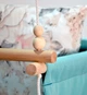 Детская качеля подвесная тканевая Infancy Розовые цветы из натурального дерева мятная основа от 7 месяцев до 5 лет - изображение 4