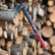 Топор строительно-хозяйственный INTERTOOL HT-0263 для кемпенга ручка из фибергласса 1000 г - изображение 6