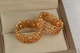 Кольцо Xuping Jewelry плетеное из сердечек р 19 золотистое - изображение 2