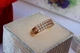 Кольцо Xuping Jewelry камни в три ряда по бокам резьба р 19 золотистое - изображение 4