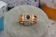 Печатка Xuping Jewelry черный фианит в квадрате по бокам тесненная змейка р 18 золотиста - изображение 3