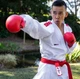 Перчатки для карате с защитой большого пальца с лицензией WKF SMAI красные M - изображение 7