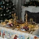 Новогодняя скатерть WSI Christmas Magic с защитным покрытием 145см на 180см 100% хлопок - изображение 2