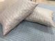 Подушка Cappone Штучний лебединий пух Сіра 50x70 см - зображення 3